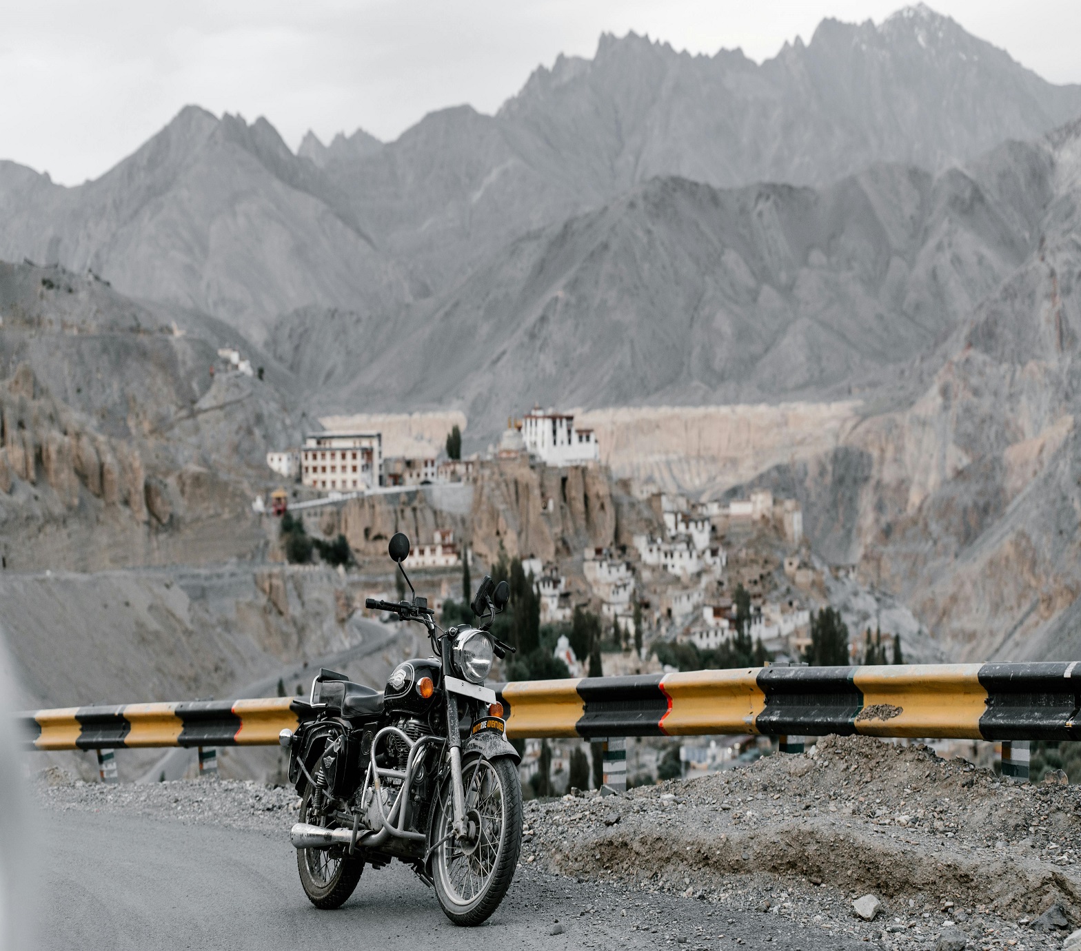 Ladakh Bike Trip with Umling La World Highest Motorable Pass